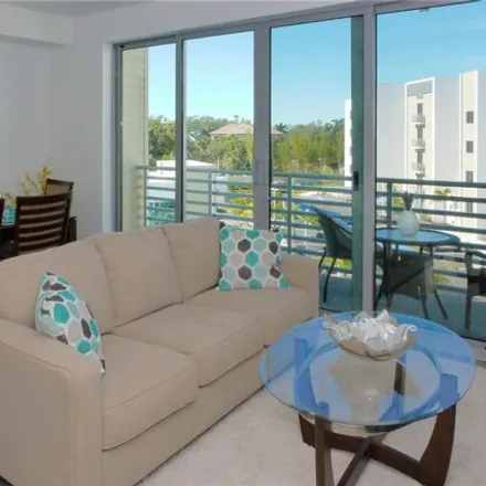 Image 3 - 1100 Lowe Drive, Sarasota, FL 34236, USA - Condo for rent