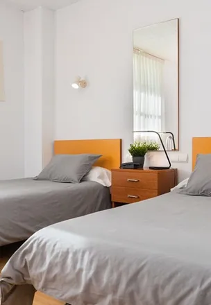 Rent this 4 bed room on Universidad Pablo de Olavide in Puerta Verde de Alcalá de Guadaira, 41089 Dos Hermanas