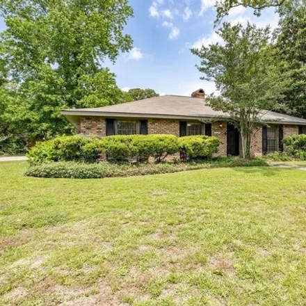 Buy this 4 bed house on 8777 Chandler Drive in Staring Acres, Baton Rouge
