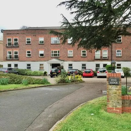 Rent this 2 bed apartment on London Road in St Albans, AL1 1HY