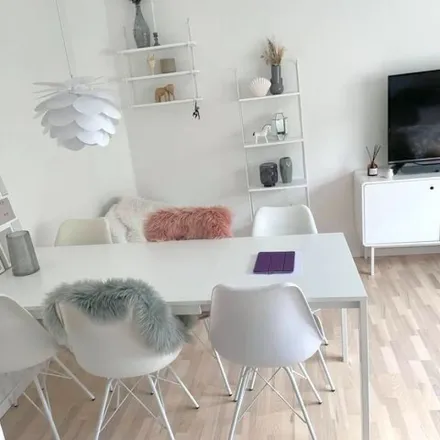 Rent this 2 bed apartment on Digmannsvej 5 in 9400 Nørresundby, Denmark