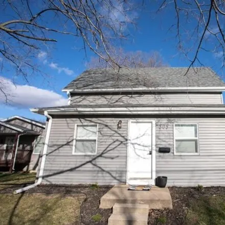 Buy this 3 bed house on 543 South 1st Street in Knoxville, IA 50138