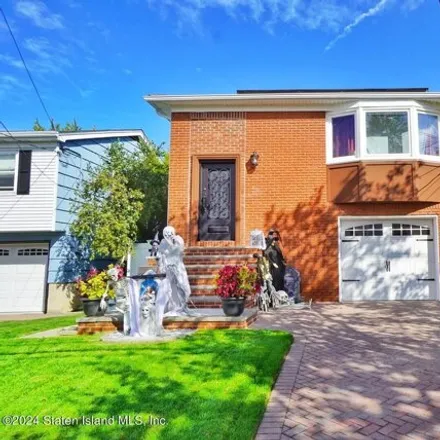 Buy this 4 bed house on 141 Abingdon Avenue in New York, NY 10308