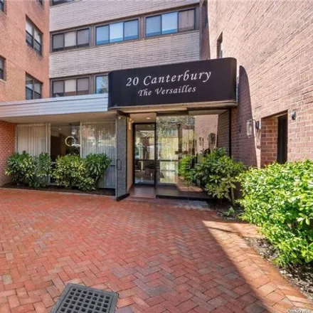 Buy this studio apartment on 20 Canterbury Road in Village of Great Neck Plaza, NY 11021
