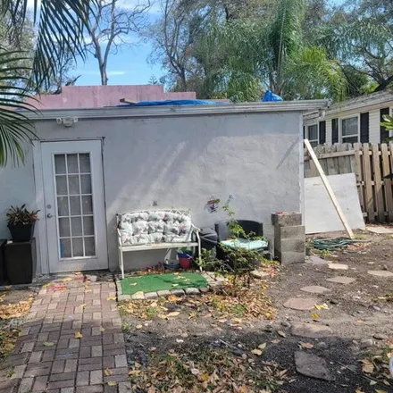 Image 1 - 1252 Southwest 24th Avenue, Fort Lauderdale, FL 33312, USA - House for sale