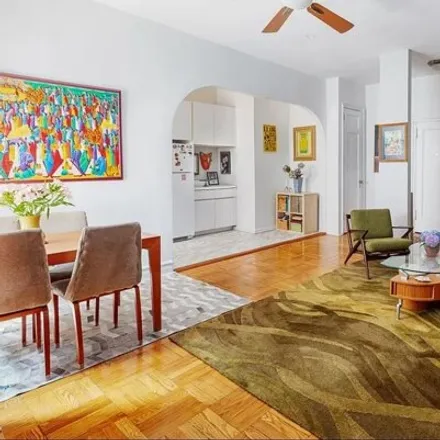 Buy this studio apartment on 181 East 93rd Street in New York, NY 10128