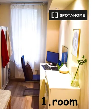 Image 7 - Budapest, Hunfalvy utca 13, 1015, Hungary - Room for rent