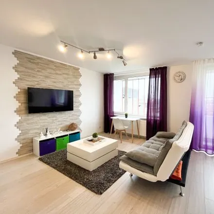Rent this studio apartment on Seilerstraße 10-12 in 60313 Frankfurt, Germany