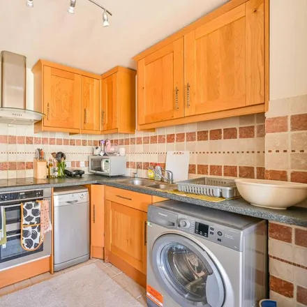 Rent this 2 bed apartment on Kempton Court in Durward Street, London