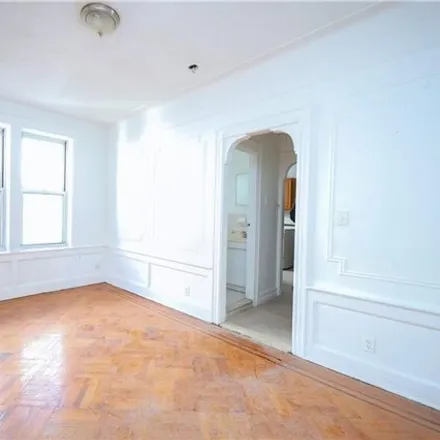 Image 9 - 1708 West 12th Street, New York, NY 11223, USA - Duplex for sale