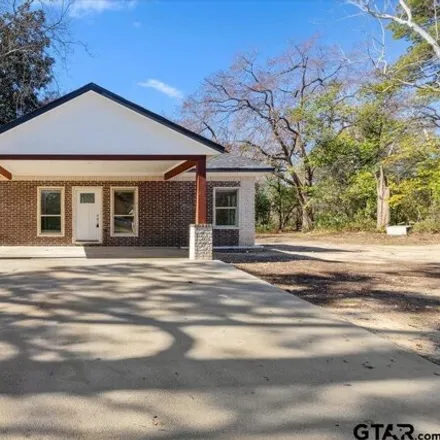 Buy this 3 bed house on 1259 North Edwards Avenue in Mount Pleasant, TX 75455