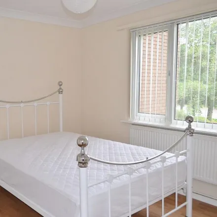 Rent this 1 bed room on unnamed road in Telford, TF3 2BW