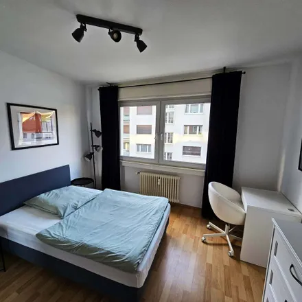 Rent this 3 bed room on Gervinusstraße 24 in 60322 Frankfurt, Germany
