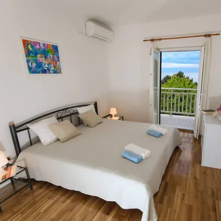 Rent this 2 bed house on Osnovna škola Cavtat in Ulica Stjepana Radića 3, 20210 Cavtat