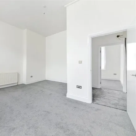 Image 5 - Christchurch Road, London, SW2 3DS, United Kingdom - Apartment for rent