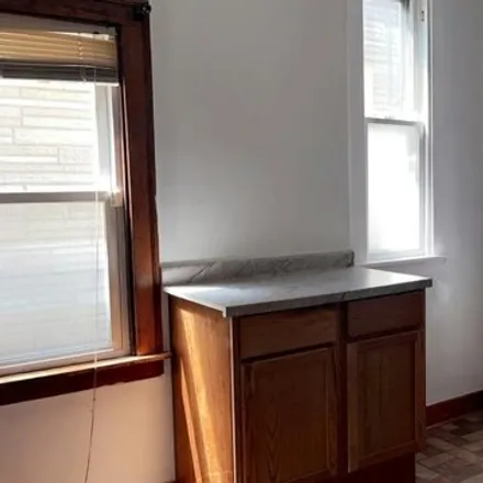 Image 3 - 6729 South Oakley Avenue, Chicago, IL 60636, USA - House for rent