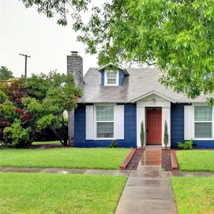 Buy this 3 bed house on 4616 Byers Avenue in Fort Worth, TX 76107