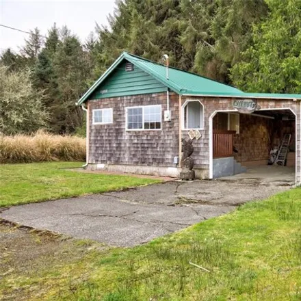 Buy this 1 bed house on 51 Oyehut Road in Oyhut, Grays Harbor County