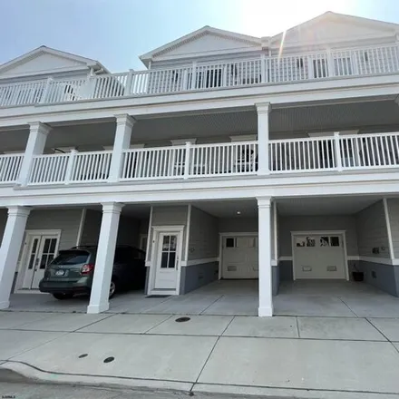 Rent this 4 bed condo on 90 South Douglas Avenue in Margate City, Atlantic County