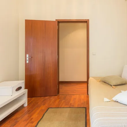 Image 4 - Rua de Silva Porto, 4200-514 Porto, Portugal - Room for rent