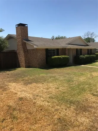 Buy this 3 bed house on 1018 Kingston Drive in Lewisville, TX 75067