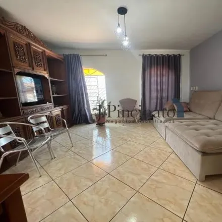 Buy this 2 bed house on Rua Américo Brasiliense in Casa Branca, Jundiaí - SP