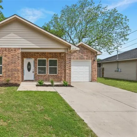 Buy this 3 bed house on 2604 Stonewall Street in Greenville, TX 75401