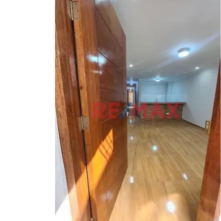 Rent this 2 bed apartment on Avenida Universitaria in Los Olivos, Lima Metropolitan Area 15304
