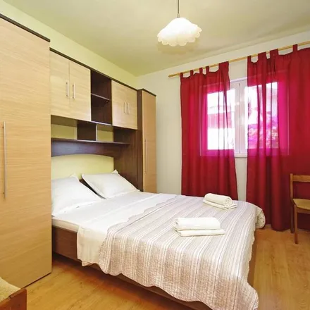 Image 7 - 21312 Općina Podstrana, Croatia - Apartment for rent