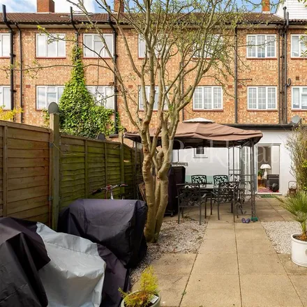 Image 4 - 27 Agamemnon Road, London, NW6 1DY, United Kingdom - Townhouse for rent