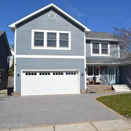Rent this 4 bed house on 535 Maryland Avenue in Point Pleasant Beach, NJ 08742