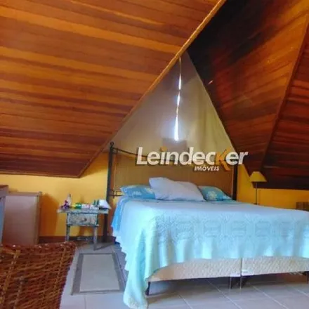 Rent this 3 bed house on i9Smart - Soluções Inteligentes in Rua Luís Felipe Monmany 101, Guarujá