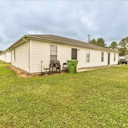 Image 2 - 1304 Dixie Street, Florence, SC 29501, USA - House for sale