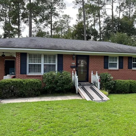 Buy this 3 bed house on 524 Rogers Street in Tifton, GA 31794