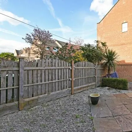 Image 2 - Regent Mews, York, YO26 5TD, United Kingdom - House for rent