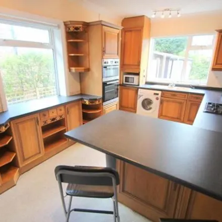 Rent this 1 bed duplex on 16 Batcliffe Mount in Leeds, LS6 3PW