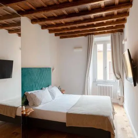 Rent this 4 bed apartment on Hostaria da Pietro in Via di Gesù e Maria, 18