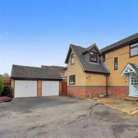 Buy this 5 bed house on St Clements Way in Ford, SP1 3FE