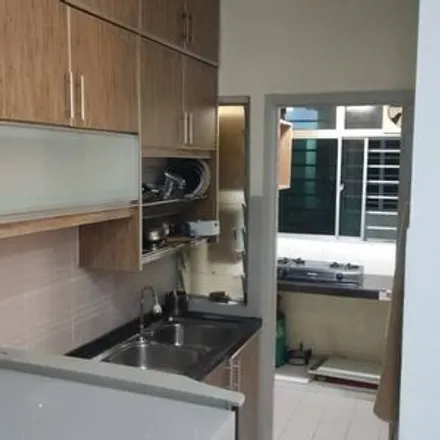 Rent this 2 bed apartment on SJK(C) Kheow Bin 侨民华文小学 in Jalan Medan Selayang, Taman Seri Selayang