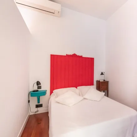 Rent this 1 bed apartment on Carrer de la Portaferrissa in 21, 08001 Barcelona