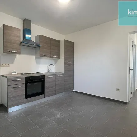 Image 3 - Sentier de la Remise, 6060 Charleroi, Belgium - Apartment for rent