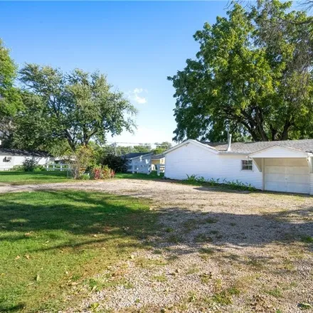 Image 3 - 175 Northeast 47th Place, Marquisville, Des Moines, IA 50313, USA - House for sale