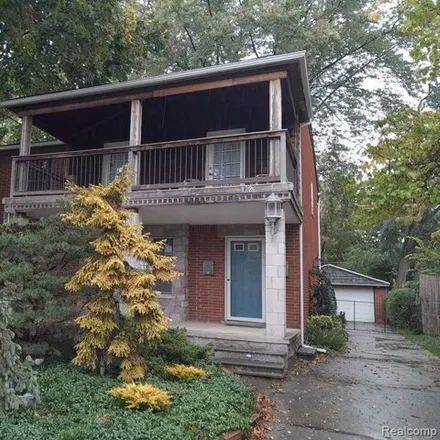 Buy this 4 bed house on 172 Alter Road in Grosse Pointe Park, MI 48215