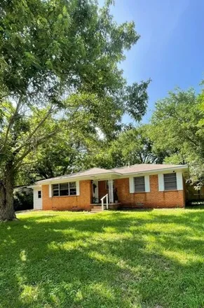 Buy this 3 bed house on 203 Cedarview Drive in Palestine, TX 75803