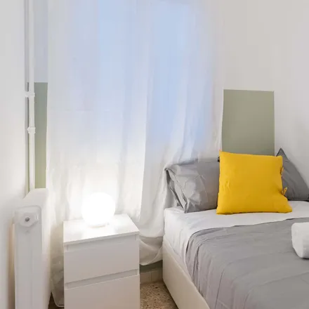 Rent this 4 bed room on Carrer de Berlín in 1, 08001 Barcelona