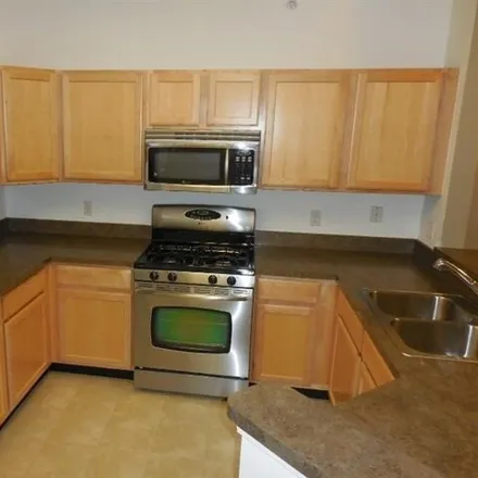 Image 3 - 828 West Summerfield Glen, Scio Township, MI 48103, USA - Condo for rent