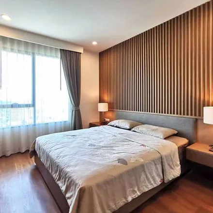 Rent this 4 bed apartment on Rio Residence in 88/2, Nang Linchi Road