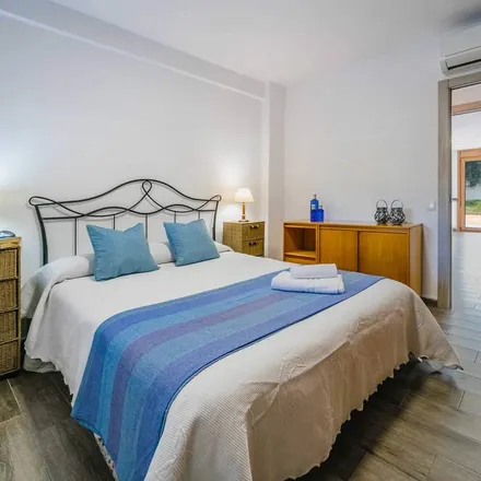 Rent this 5 bed house on CBD Store Spain in Avinguda de la Fontana, 03730 Xàbia / Jávea