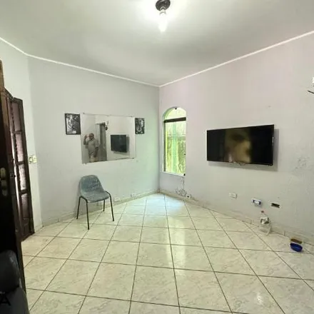 Buy this 3 bed house on Avenida Juscelino Kubitschek in Alves Dias, São Bernardo do Campo - SP