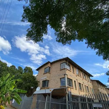 Rent this 1 bed apartment on 225 Hilda Street in Bryntirion, Pretoria